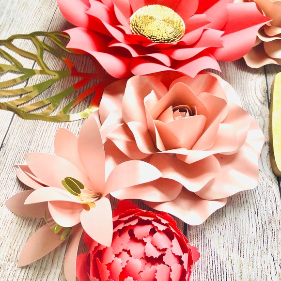 Paper Flower Set - Picture 7 of 10